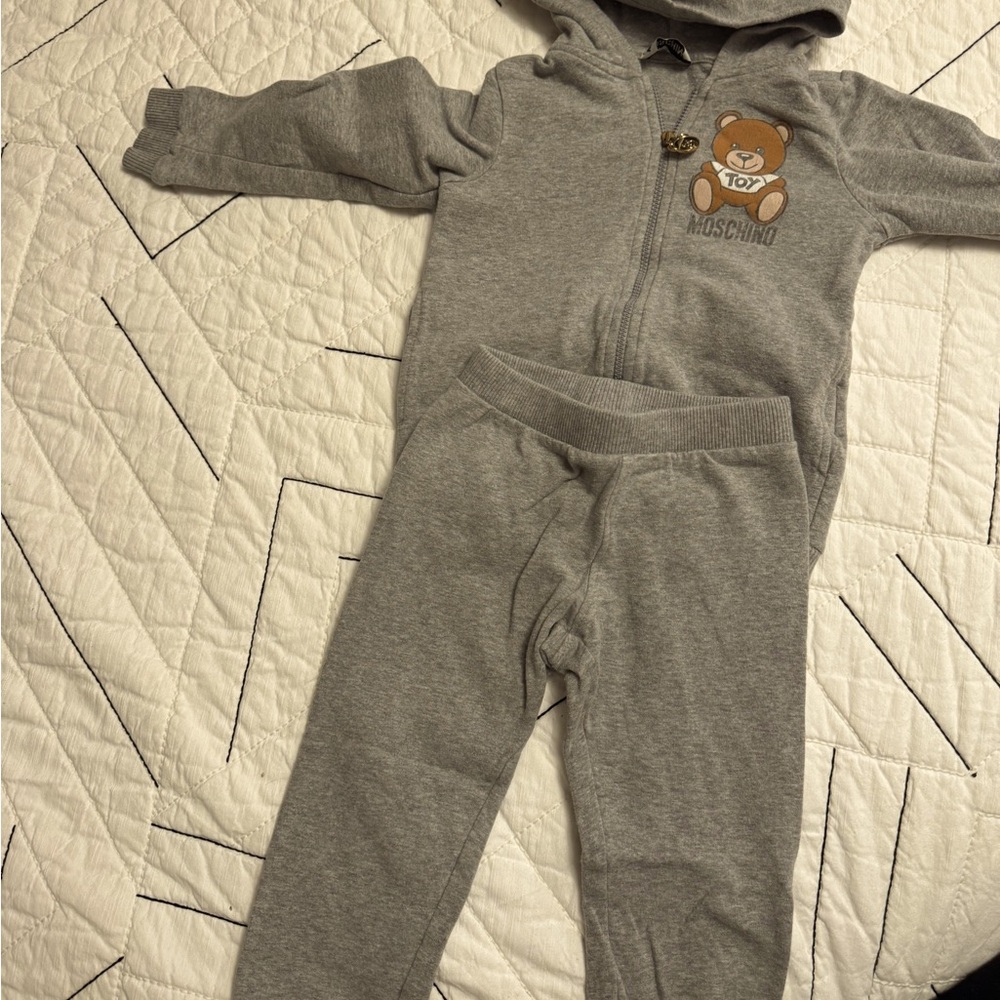 Moschino track suite